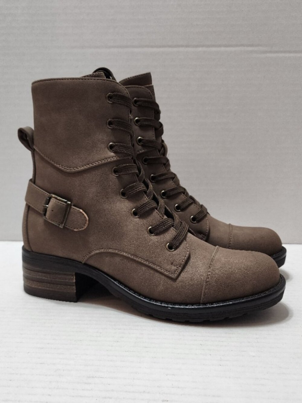 New Indigo Rd. Jovanie Combat Boot - Medium Brown - Size 6.5